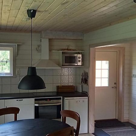 Vackert Belaegen Laegenhet I Gesunda Apartment Solleron Exterior foto