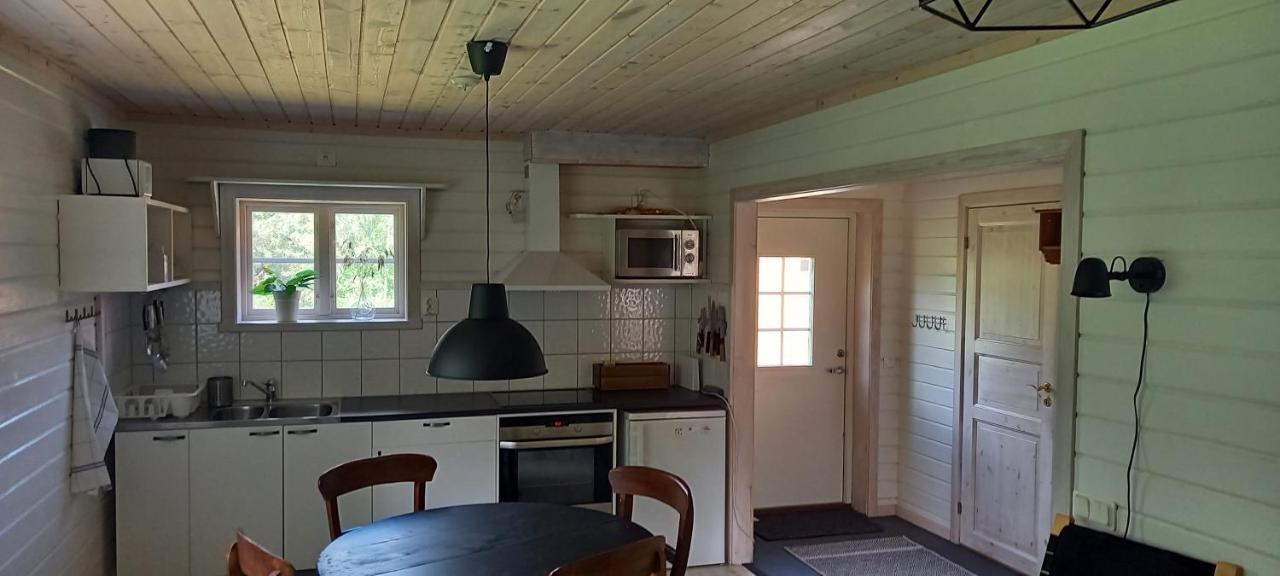 Vackert Belaegen Laegenhet I Gesunda Apartment Solleron Exterior foto